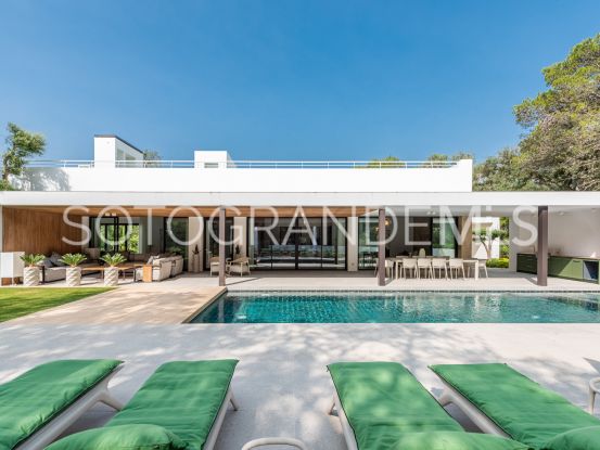 Zona E 6 bedrooms villa for sale | Teseo Estate