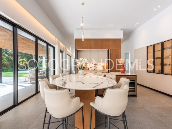 Zona E 6 bedrooms villa for sale | Teseo Estate