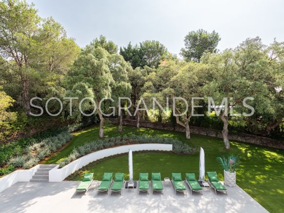 Zona E 6 bedrooms villa for sale | Teseo Estate