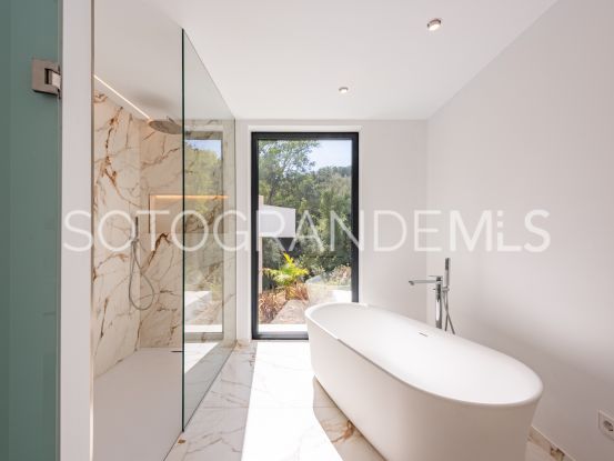 Villa with 5 bedrooms in Zona F, Sotogrande Alto | Teseo Estate