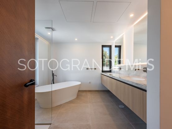For sale villa with 7 bedrooms in Zona C, Sotogrande Alto | Teseo Estate