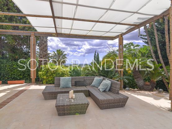 For sale villa in Zona F with 4 bedrooms | Teseo Estate