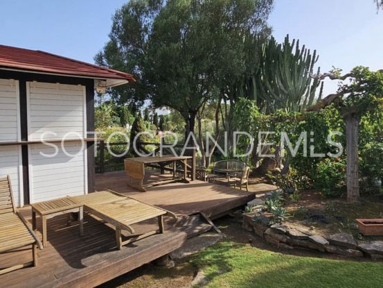 5 bedrooms Zona B villa for sale | Teseo Estate