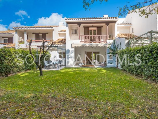 Zona B, Sotogrande Costa, adosado de 5 dormitorios en venta | Teseo Estate