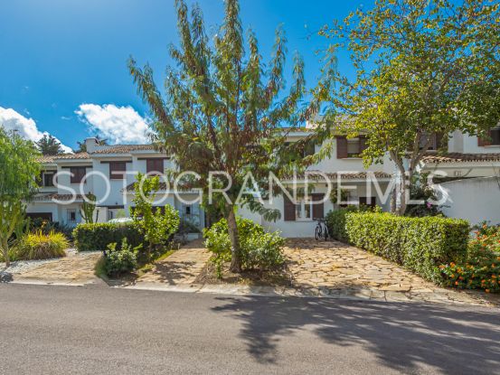 Zona B, Sotogrande Costa, adosado de 5 dormitorios en venta | Teseo Estate