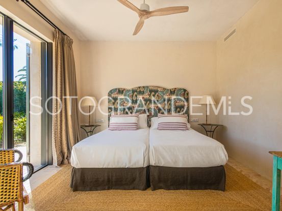 Reyes y Reinas, Sotogrande Costa, villa a la venta de 6 dormitorios | Teseo Estate