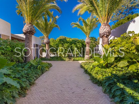 Reyes y Reinas, Sotogrande Costa, villa a la venta de 6 dormitorios | Teseo Estate