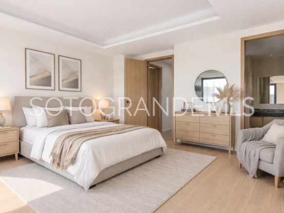 Buy villa in Zona G with 7 bedrooms | Teseo Estate