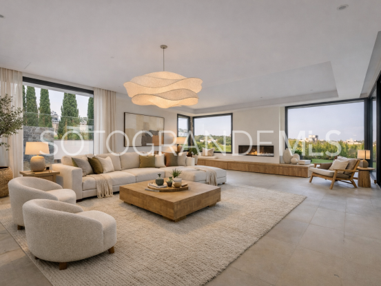 Buy villa in Zona G with 7 bedrooms | Teseo Estate