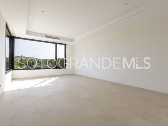 Buy villa in Zona G with 7 bedrooms | Teseo Estate