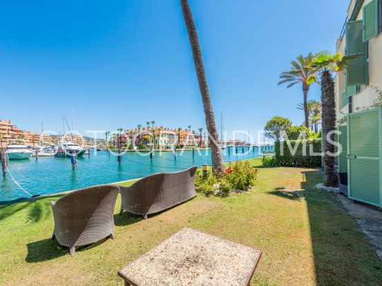For sale apartment with 6 bedrooms in Ribera del Candil, Sotogrande | Teseo Estate