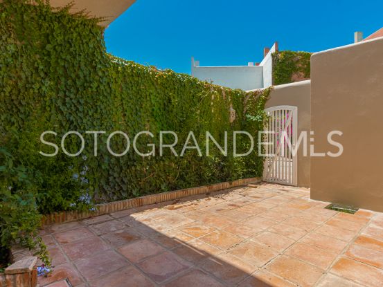 Town house in Los Lacasitos for sale | Teseo Estate