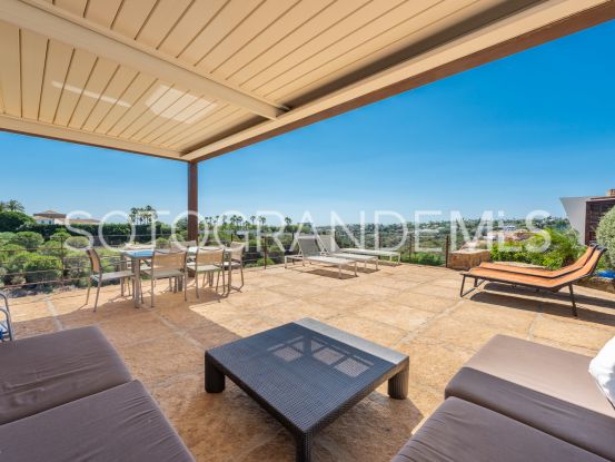 For sale Zona G villa with 8 bedrooms | Teseo Estate