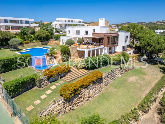 For sale Zona G villa with 8 bedrooms | Teseo Estate