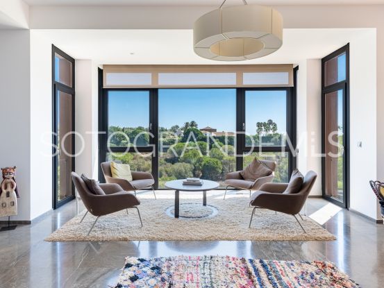 For sale Zona G villa with 8 bedrooms | Teseo Estate