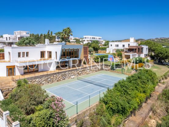 For sale Zona G villa with 8 bedrooms | Teseo Estate