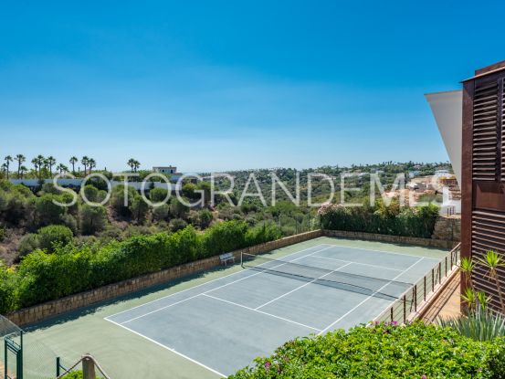 For sale Zona G villa with 8 bedrooms | Teseo Estate