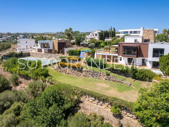 For sale Zona G villa with 8 bedrooms | Teseo Estate