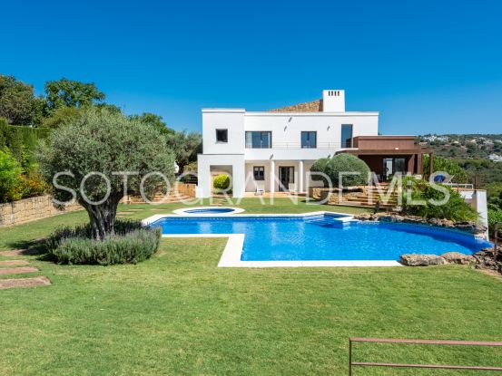 For sale Zona G villa with 8 bedrooms | Teseo Estate