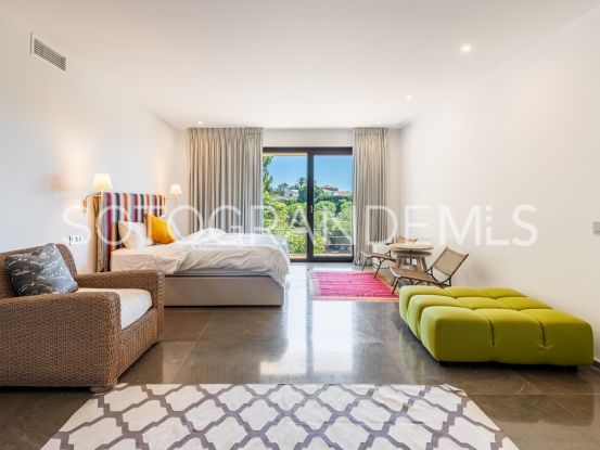 For sale Zona G villa with 8 bedrooms | Teseo Estate