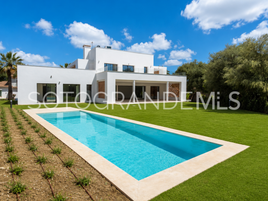 Se vende villa en Zona B, Sotogrande Costa | Teseo Estate