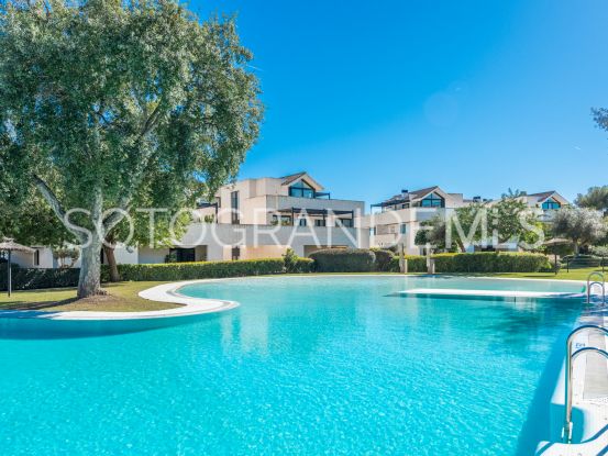 Buy Hacienda de Valderrama apartment with 3 bedrooms | Teseo Estate