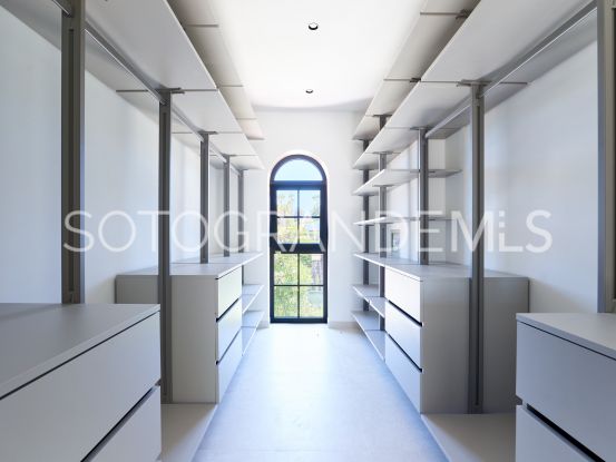 Se vende villa con 3 dormitorios en Zona B, Sotogrande Costa | Teseo Estate