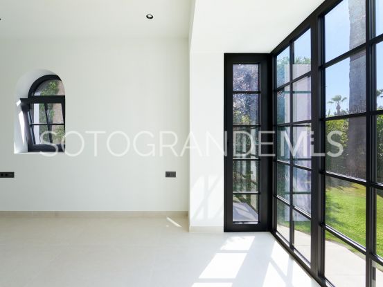 Se vende villa con 3 dormitorios en Zona B, Sotogrande Costa | Teseo Estate