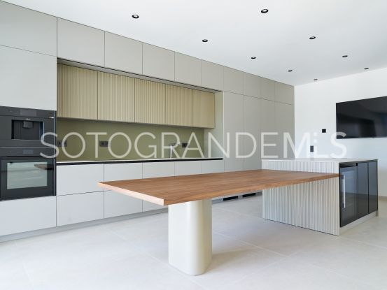 Se vende villa con 3 dormitorios en Zona B, Sotogrande Costa | Teseo Estate