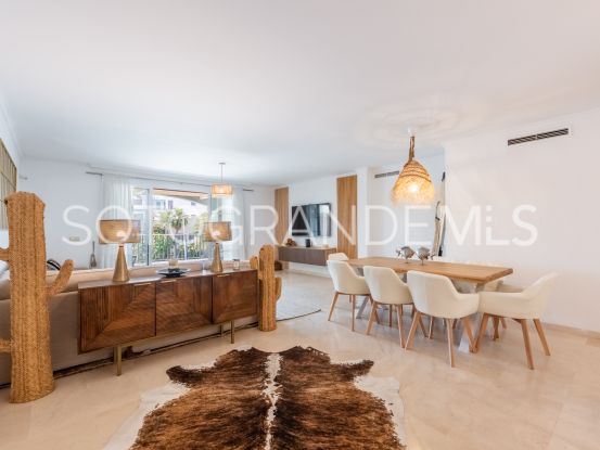For sale 3 bedrooms apartment in Isla Carey | Teseo Estate