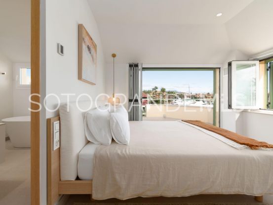 For sale semi detached house with 4 bedrooms in Ribera del Arquero, Sotogrande Marina | Teseo Estate