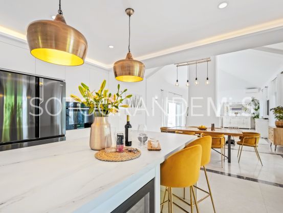 For sale villa in Zona B | Teseo Estate