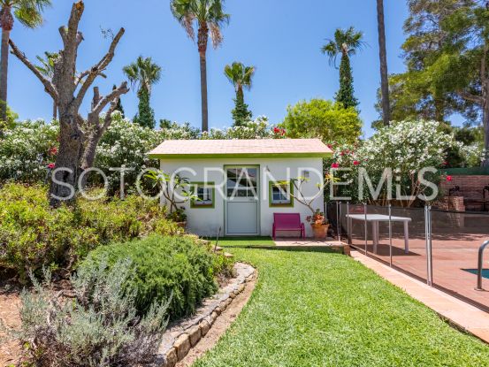 Villa de 4 dormitorios en Zona F | Teseo Estate