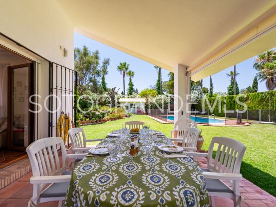 Villa de 4 dormitorios en Zona F | Teseo Estate