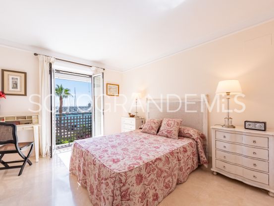 Comprar apartamento en Ribera del Gurami, Marina de Sotogrande | Teseo Estate
