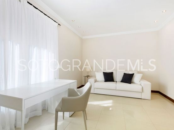 For sale Zona B 6 bedrooms villa | Teseo Estate