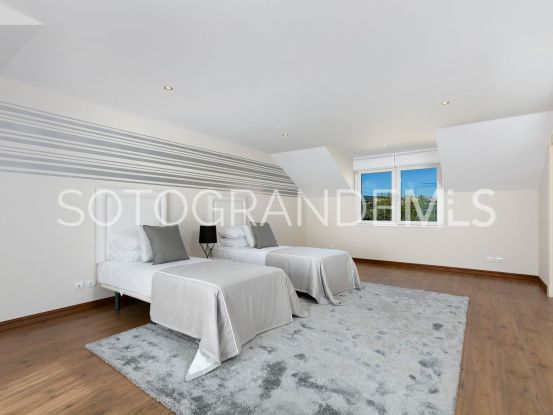 For sale Zona B 6 bedrooms villa | Teseo Estate