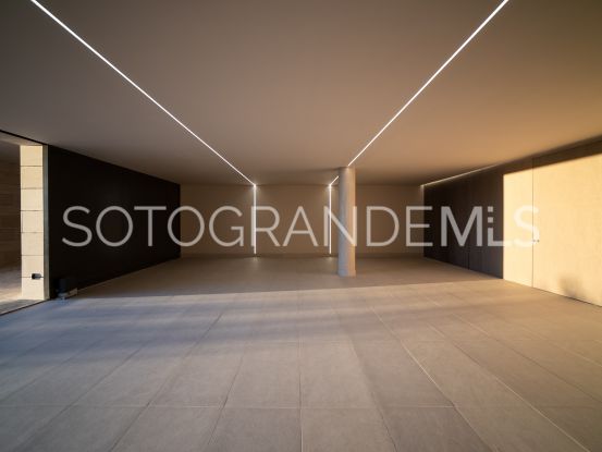 Villa con 5 dormitorios en venta en Zona M, La Reserva | Teseo Estate