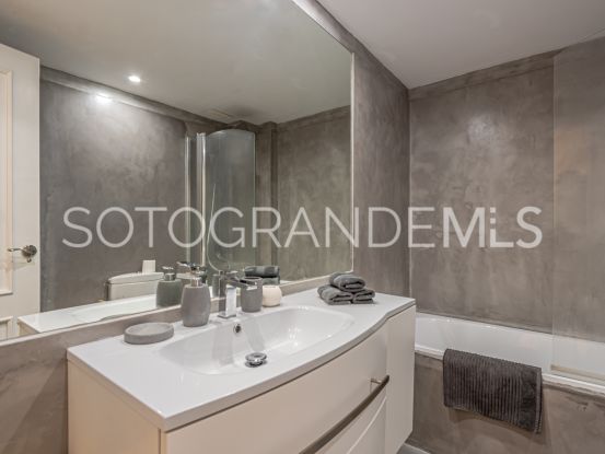 Apartment with 4 bedrooms in Isla Carey | Teseo Estate