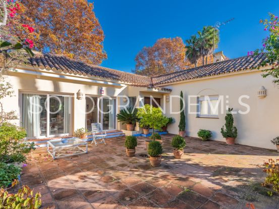 For sale 5 bedrooms villa in Triana, Sotogrande Alto | Teseo Estate