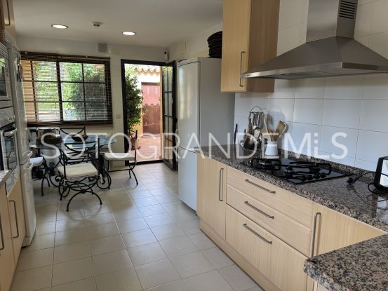 Town house with 5 bedrooms in Los Granados | Teseo Estate