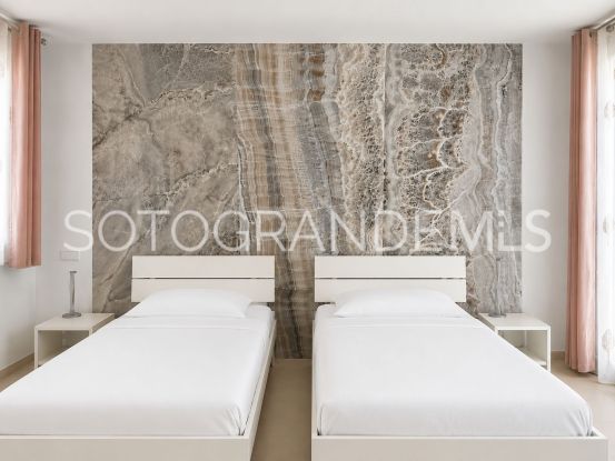 5 bedrooms villa in Kings & Queens for sale | Teseo Estate