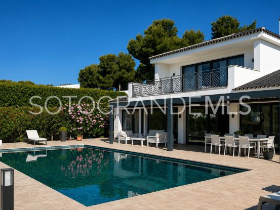 5 bedrooms villa in Kings & Queens for sale | Teseo Estate