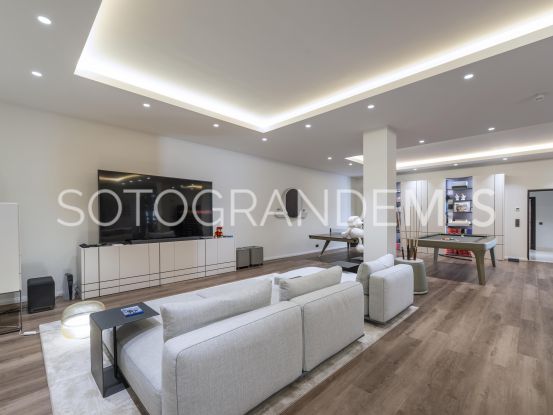 Buy Hacienda de Valderrama 4 bedrooms apartment | Teseo Estate
