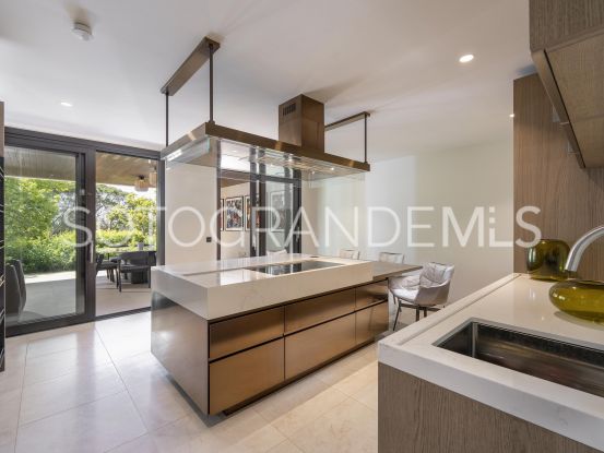 Buy Hacienda de Valderrama 4 bedrooms apartment | Teseo Estate