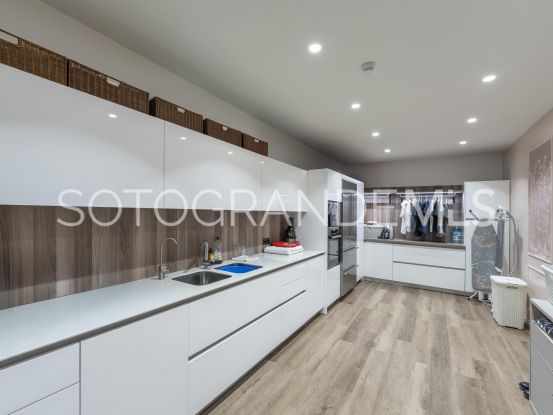 Buy Hacienda de Valderrama 4 bedrooms apartment | Teseo Estate