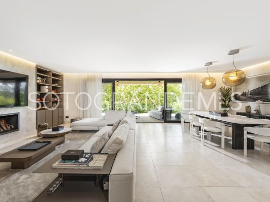 Buy Hacienda de Valderrama 4 bedrooms apartment | Teseo Estate