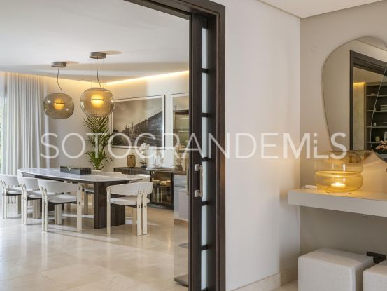 Buy Hacienda de Valderrama 4 bedrooms apartment | Teseo Estate