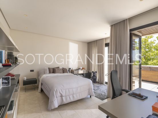 Buy Hacienda de Valderrama 4 bedrooms apartment | Teseo Estate