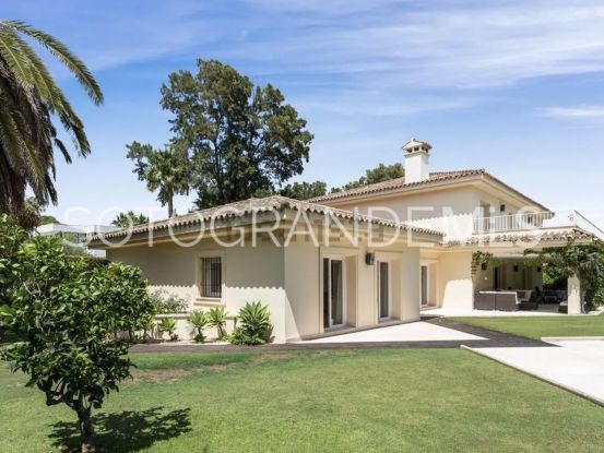 Villa en venta en Reyes y Reinas | Teseo Estate